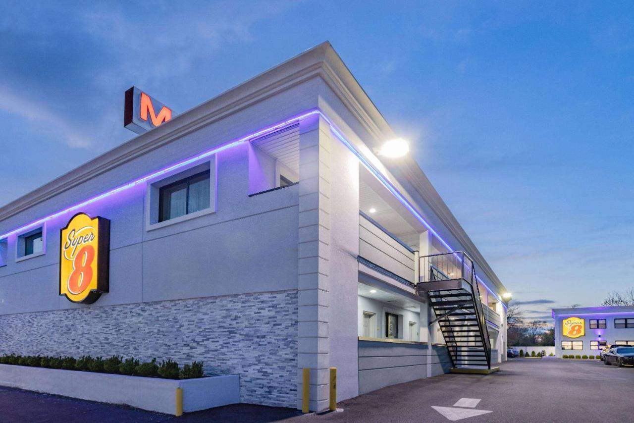Super 8 By Wyndham Lindenhurst Dış mekan fotoğraf